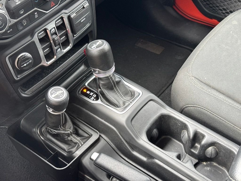 Used 2019 Orange Jeep Unlimited Sahara image 19