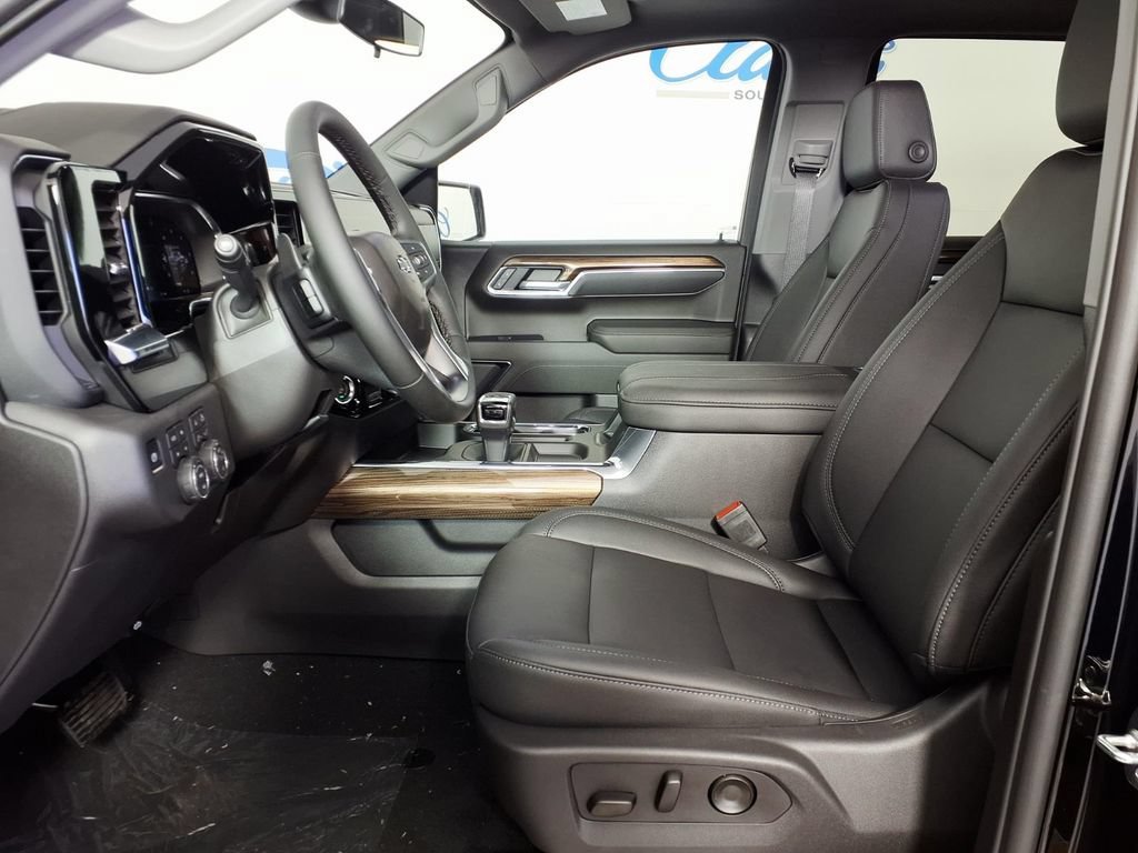 2026 Chevrolet Silverado 1500 LT Trail Boss - Photo 8