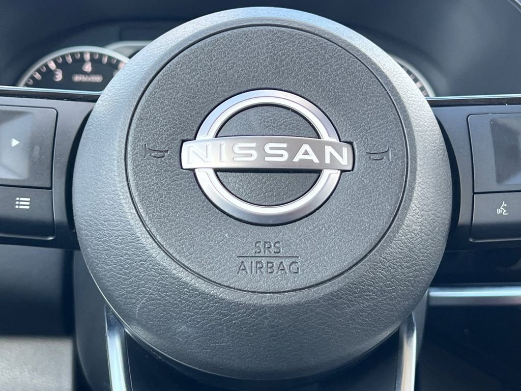 Certified Used 2025 Black Nissan SL image 5