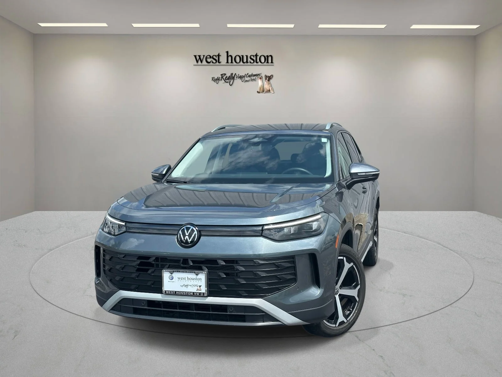 2025 Volkswagen Tiguan 2.0T SE's photo