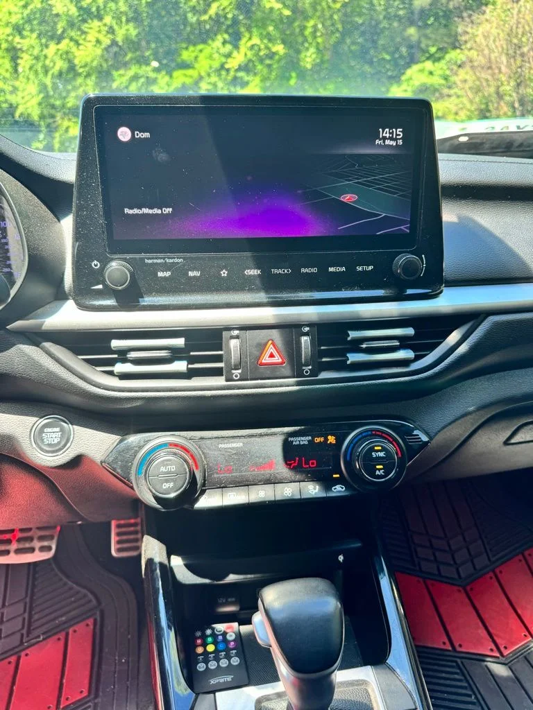 Used 2022 Black Kia GT image 15
