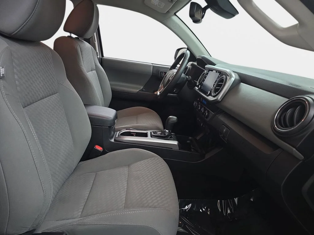 Used 2023 White Toyota SR5 image 10