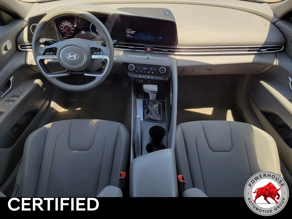 Used 2024 Black Hyundai SEL image 17