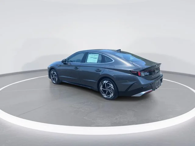 Used 2026 Gray Hyundai SEL Sport image 6
