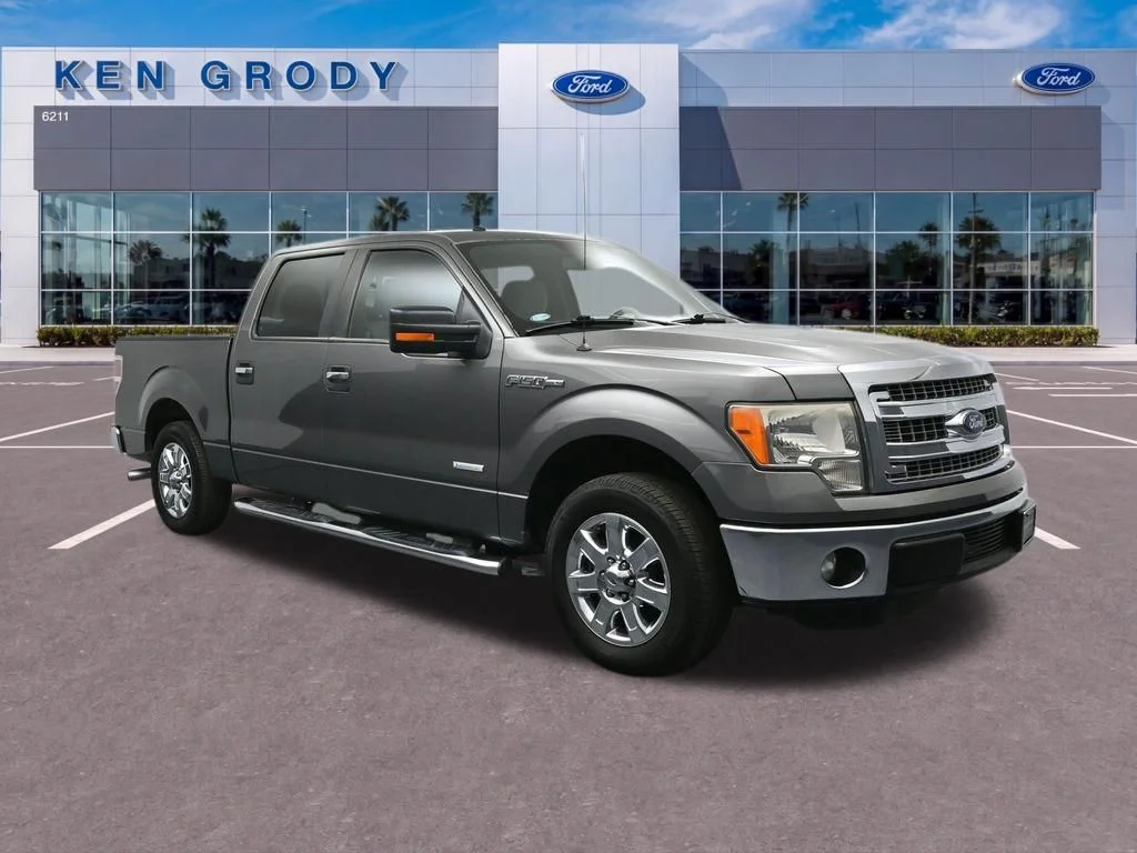 2013 Ford F-150 XLT SuperCrew 145-in's photo