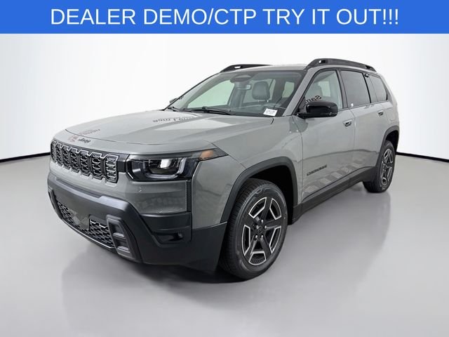New 2026 Sting-Gray Clear-Coat Exterior Paint Jeep Limited image 3