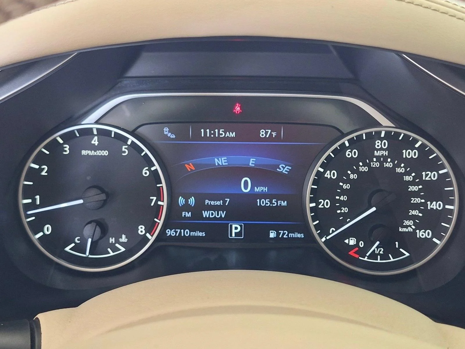 Used 2018 Pearl White Nissan SL image 10