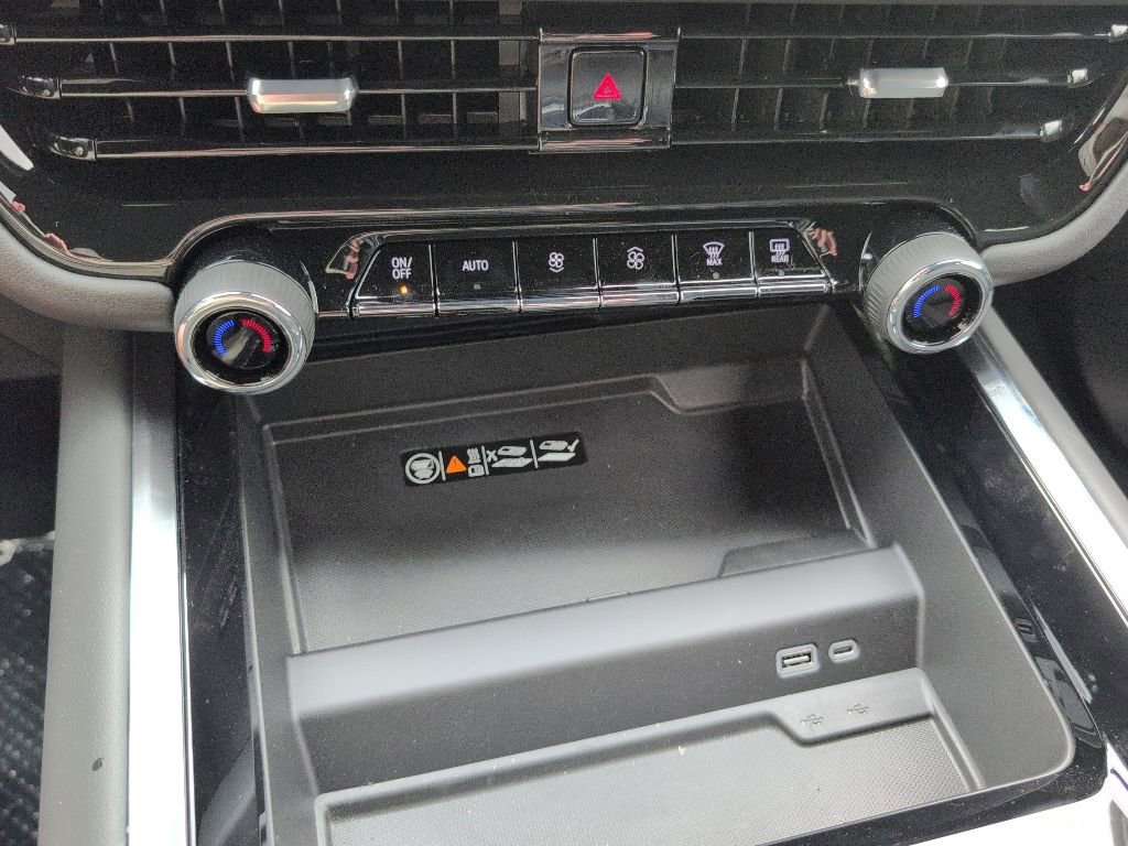 New 2026 Black Chevrolet LT image 27