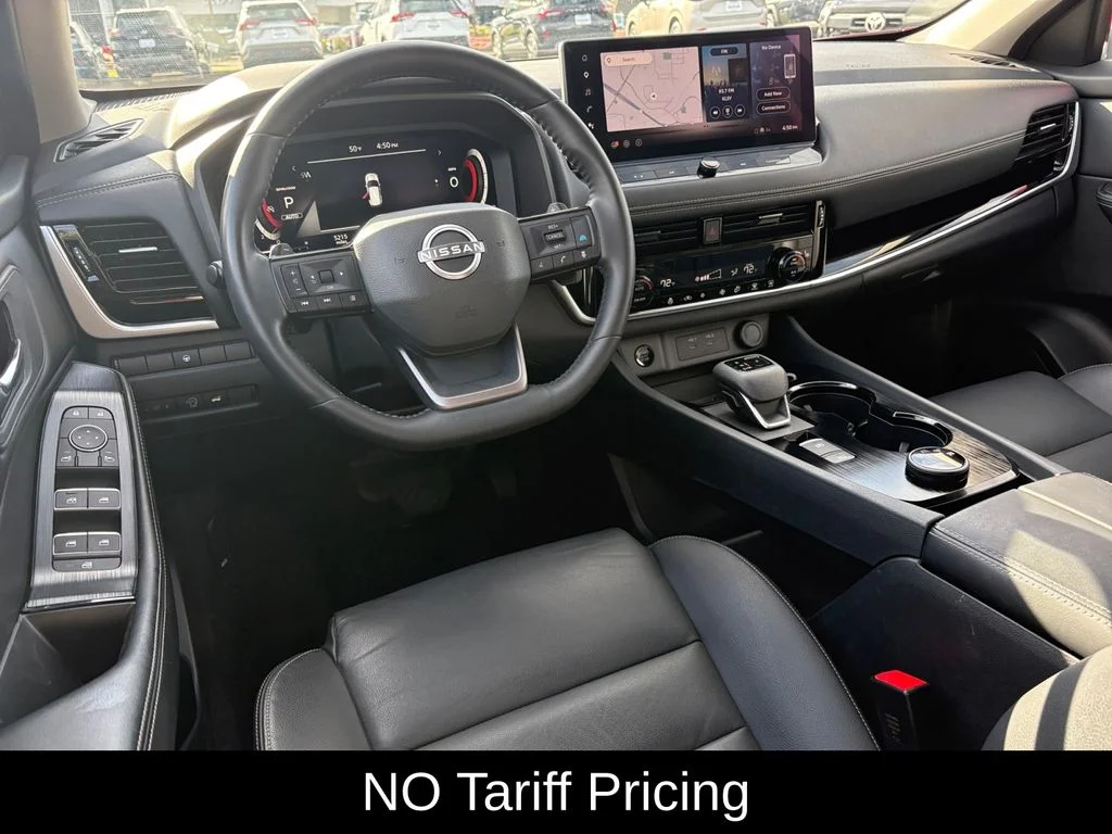 Used 2025 Red Nissan SL image 17