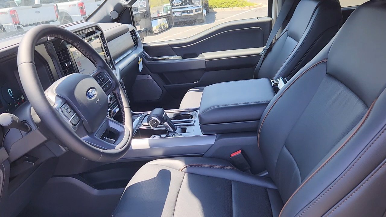 2025 Ford F-150 Lariat - Photo 16