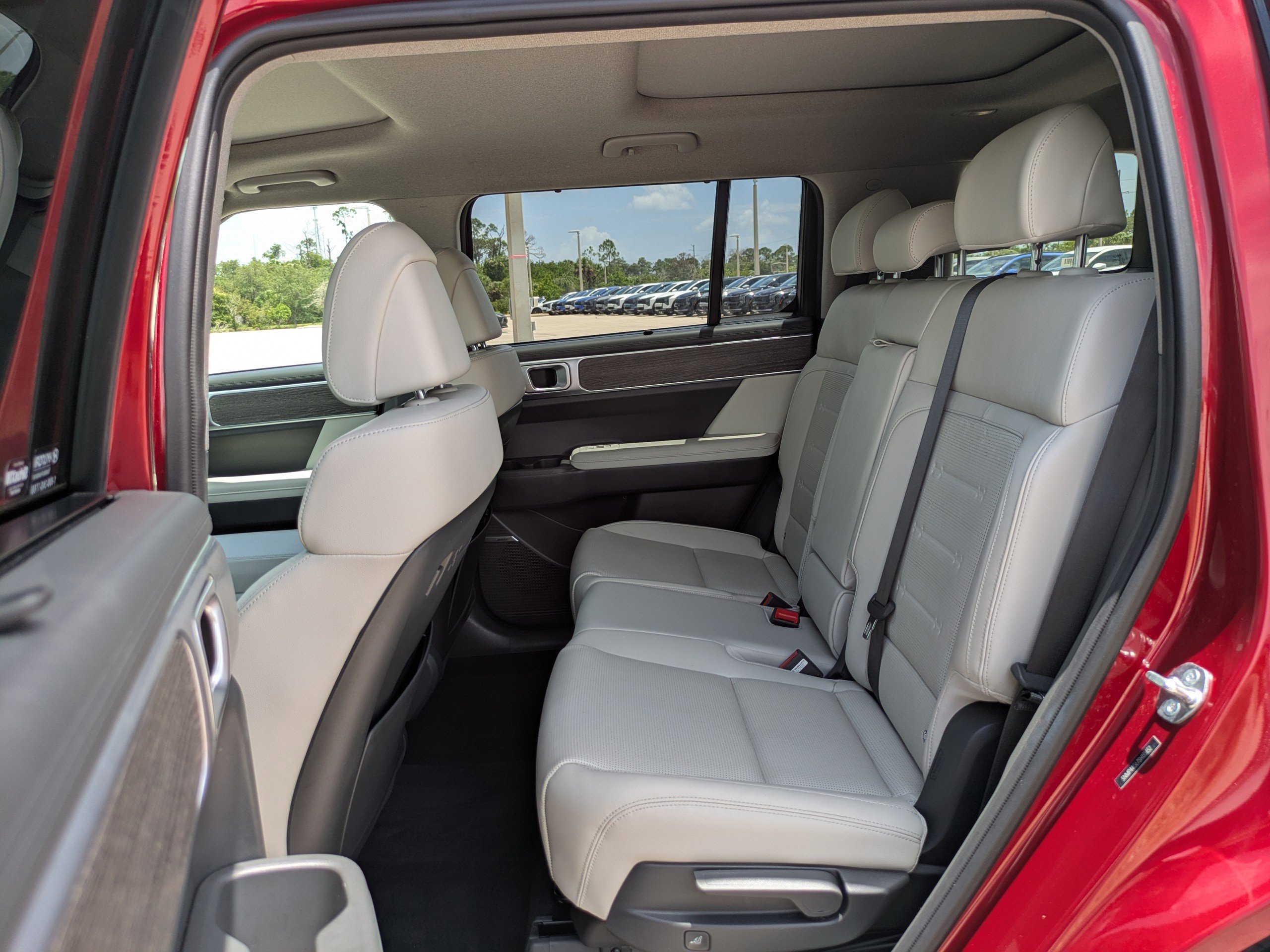 Used 2025 Ultimate Red Hyundai Limited image 16