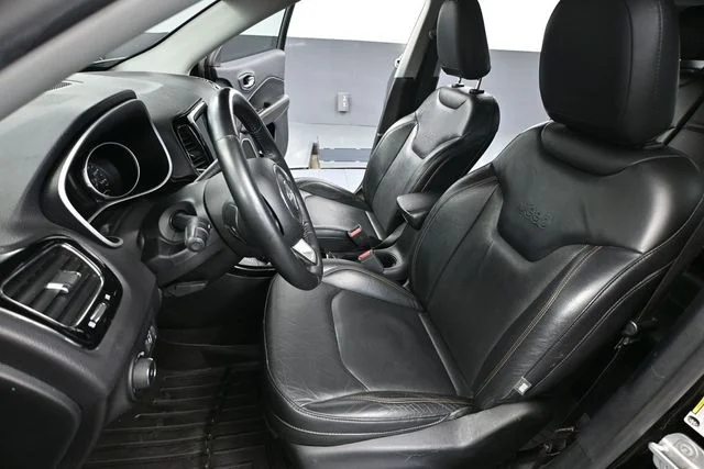 Used 2017 Black Jeep Limited image 22