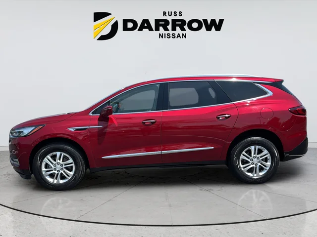 Used 2020 Red Buick Essence image 2