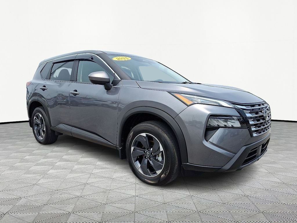 Used 2025 Gray Nissan SV image 1