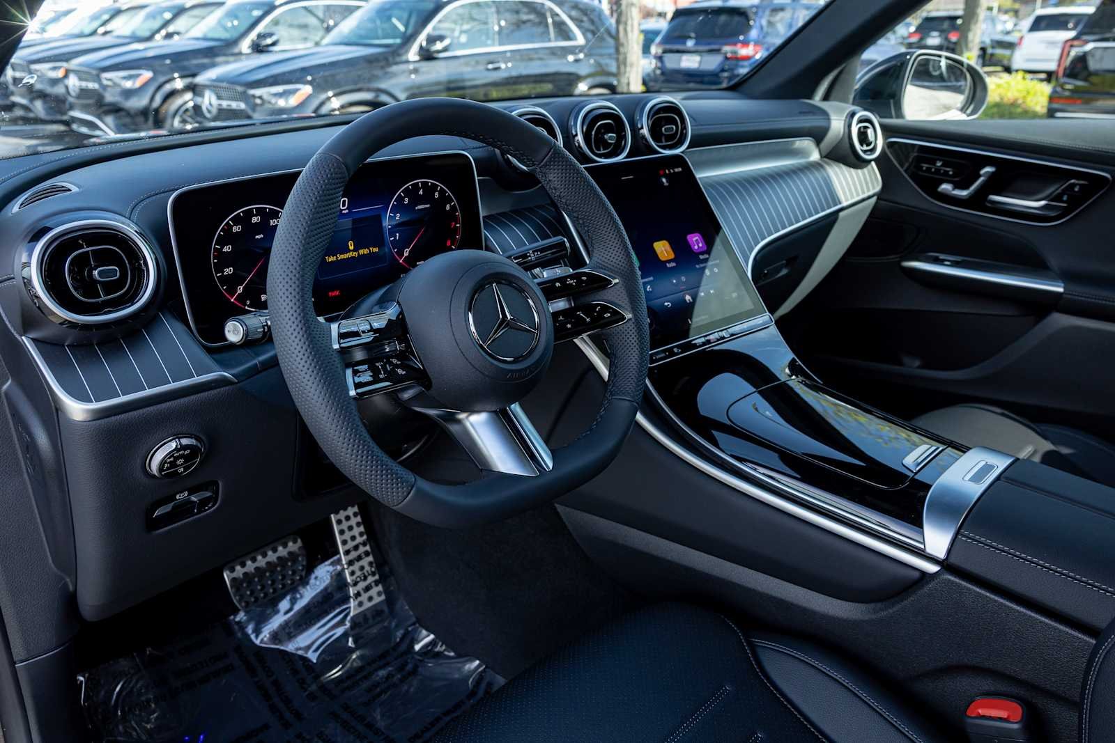 New 2026 Black Mercedes-Benz GLC 300 image 12