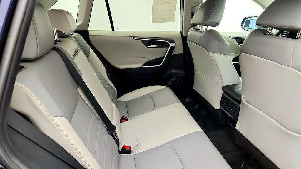 Used 2019 Blueprint Toyota XLE Premium AWD w/ Cold Weather Pkg image 23