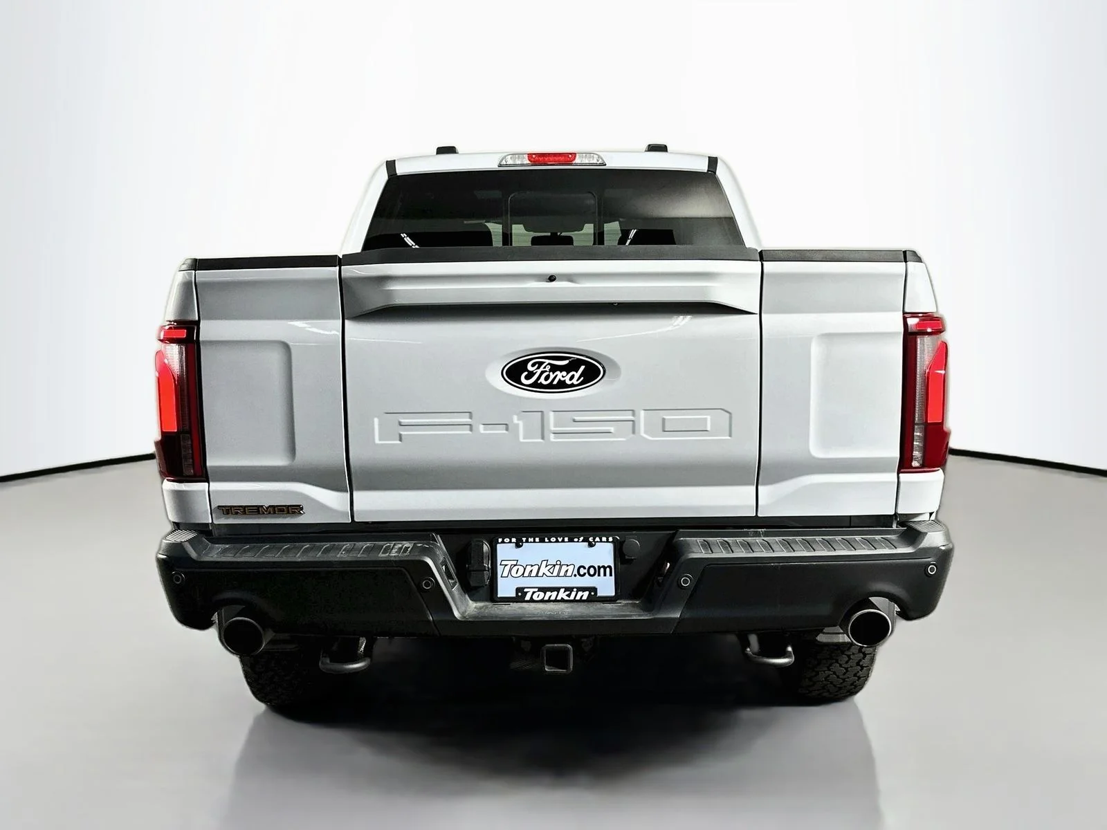 Used 2025 White Ford Tremor image 7
