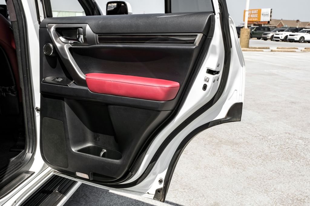 Used 2023 White Pearl Lexus 460 image 39
