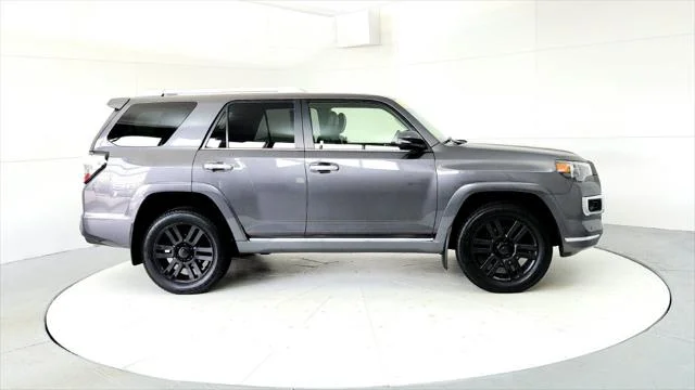 Certified Used 2022 MAGNETIC GRAY MET. Toyota  image 3