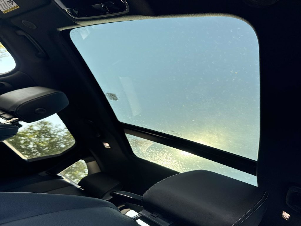 New 2026 Santorini Black LAND ROVER  image 11