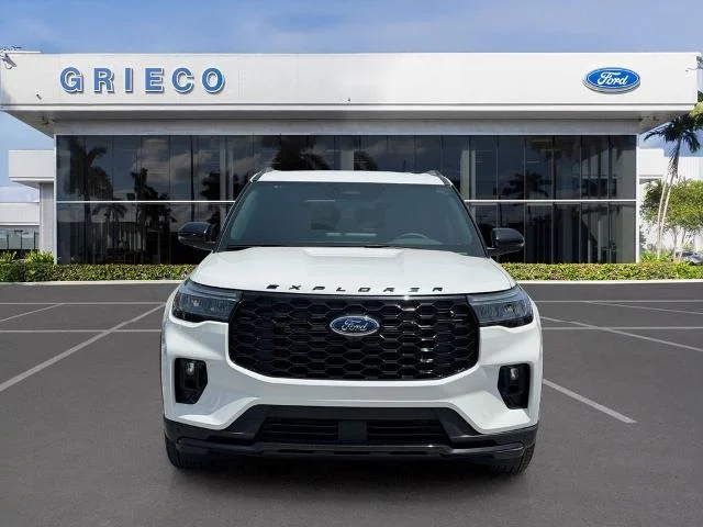 New 2026 Star White Metallic Tri-Coat Ford ST-Line image 14