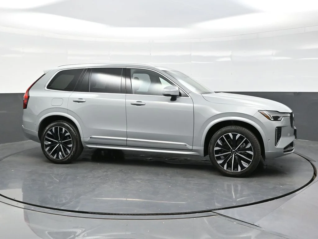 New 2026 Vapour Grey Volvo Plus image 8