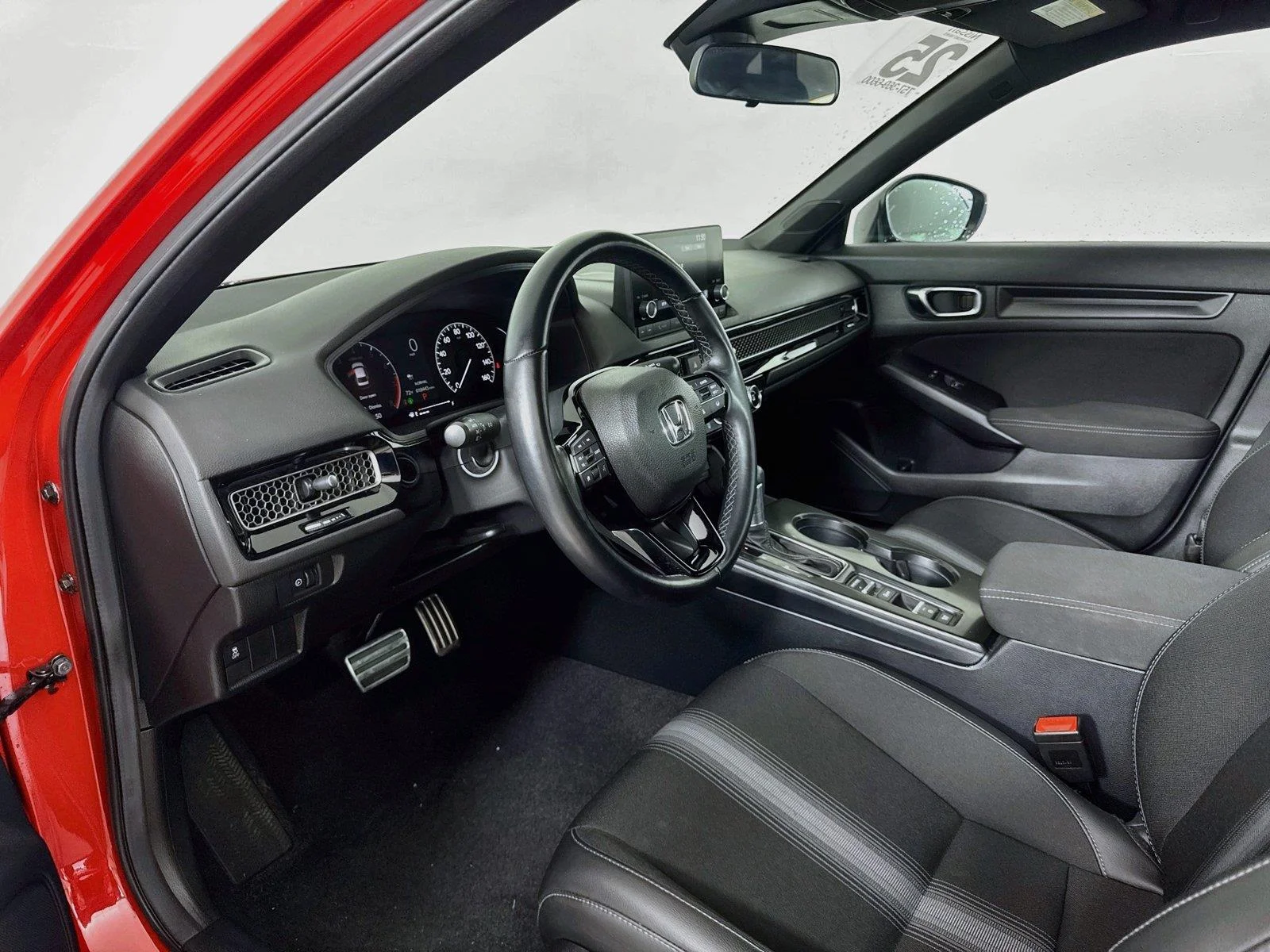 Used 2025 Rallye Red Honda Sport image 9