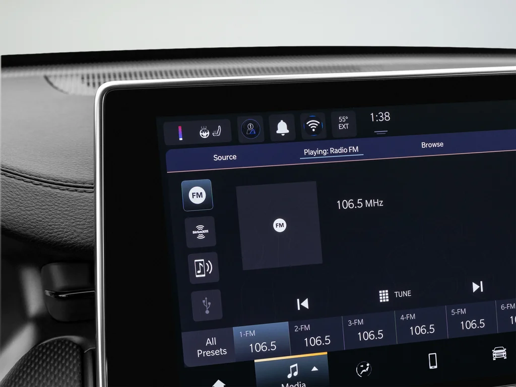 Used 2025 White Jeep Trailhawk image 47