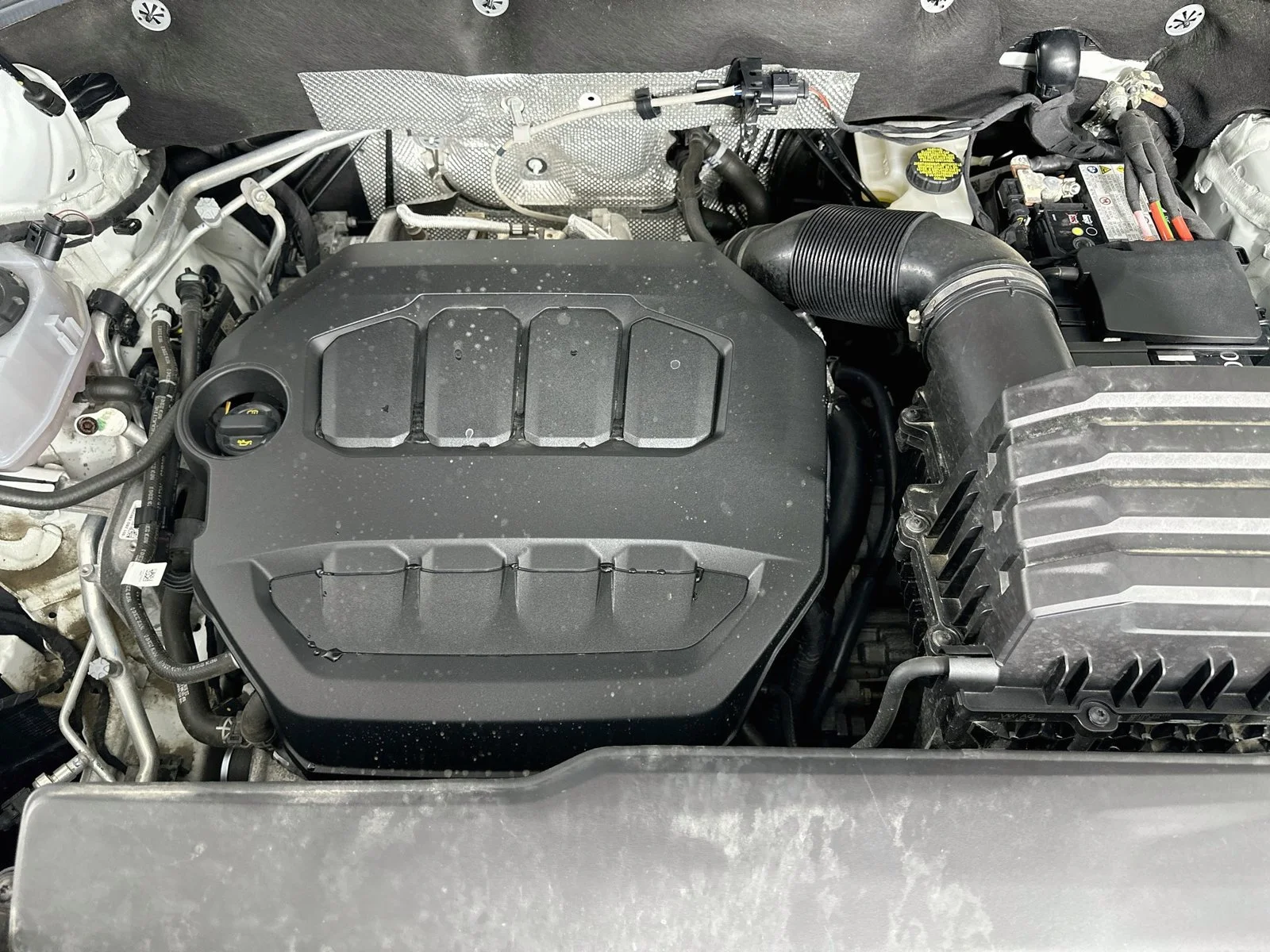 Used 2025  Volkswagen  image 14