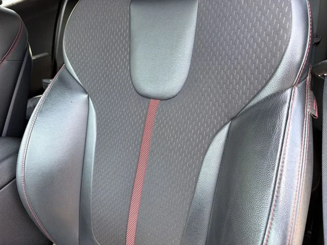 Used 2019 White Hyundai Turbo image 18