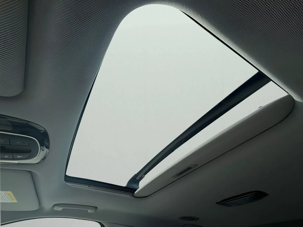 Used 2024 Moonlight Cloud Hyundai SEL image 31
