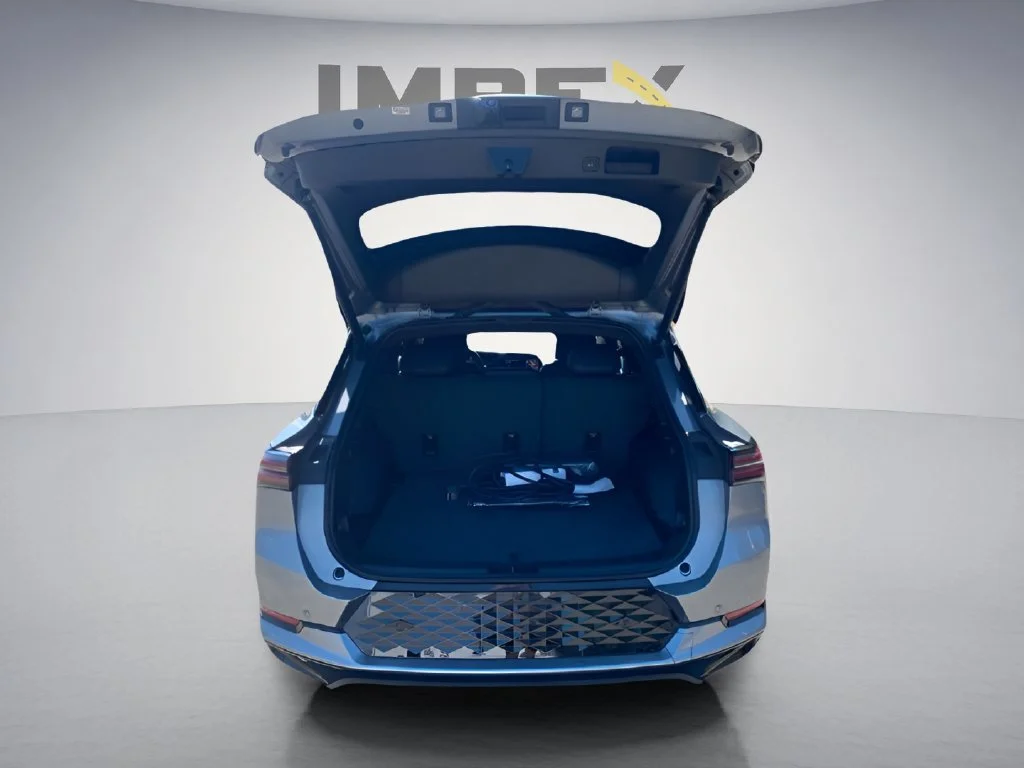 Used 2024 Sterling Gray Metallic Chevrolet RS image 33