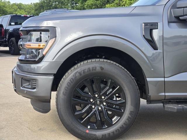 New 2026 Carbonized Gray Metallic Ford XLT image 26