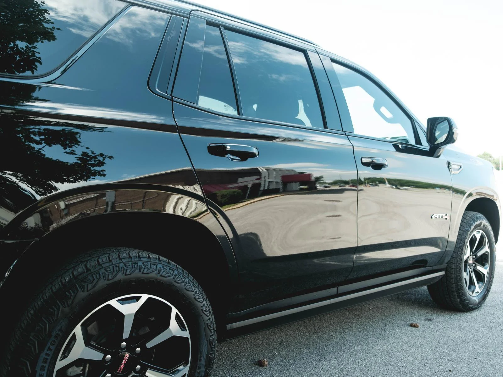 Used 2026 Onyx Black GMC AT4 image 42