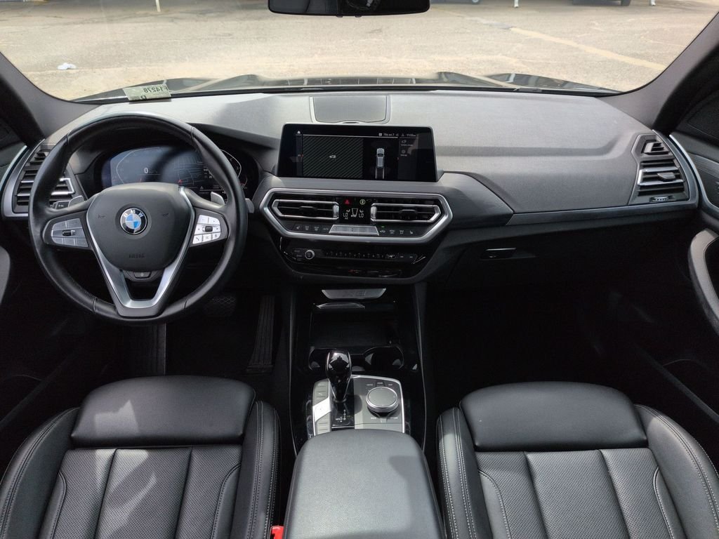 Used 2024 Gray BMW xDrive30i image 22