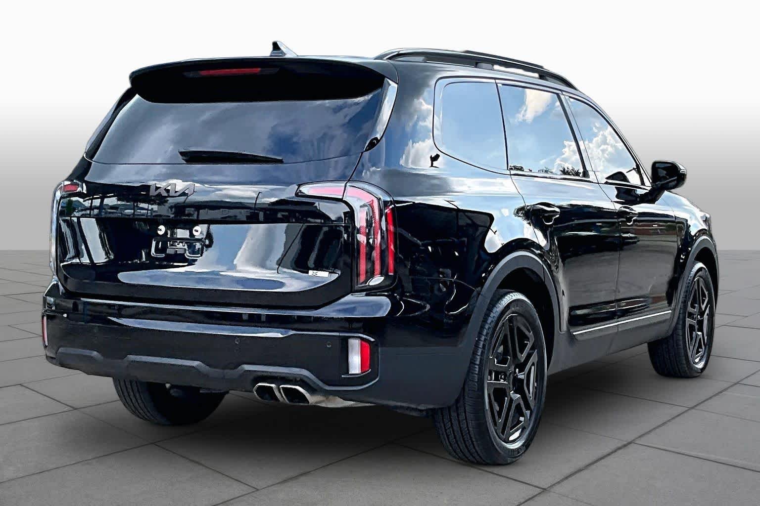 Used 2025 Ebony Black Kia SX-Prestige X-Line image 13
