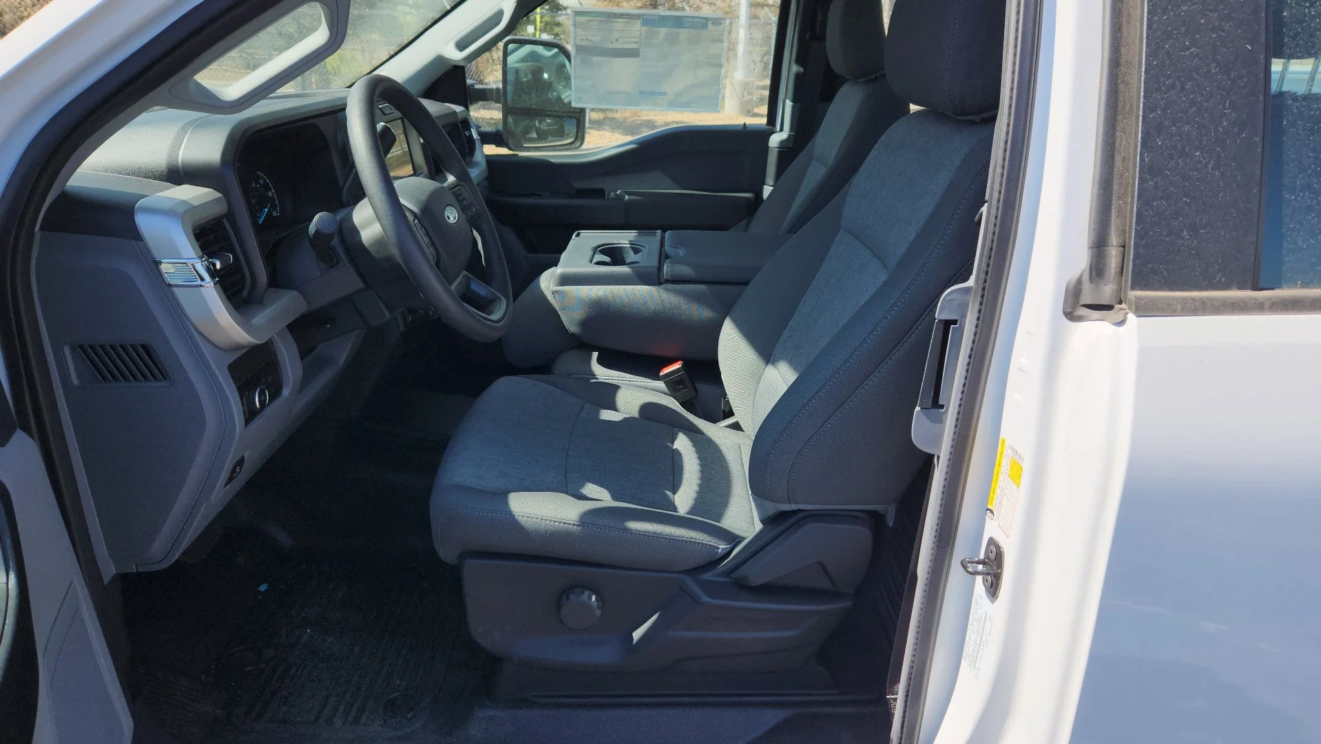 2025 Ford F-350 Super Duty XL - Photo 24