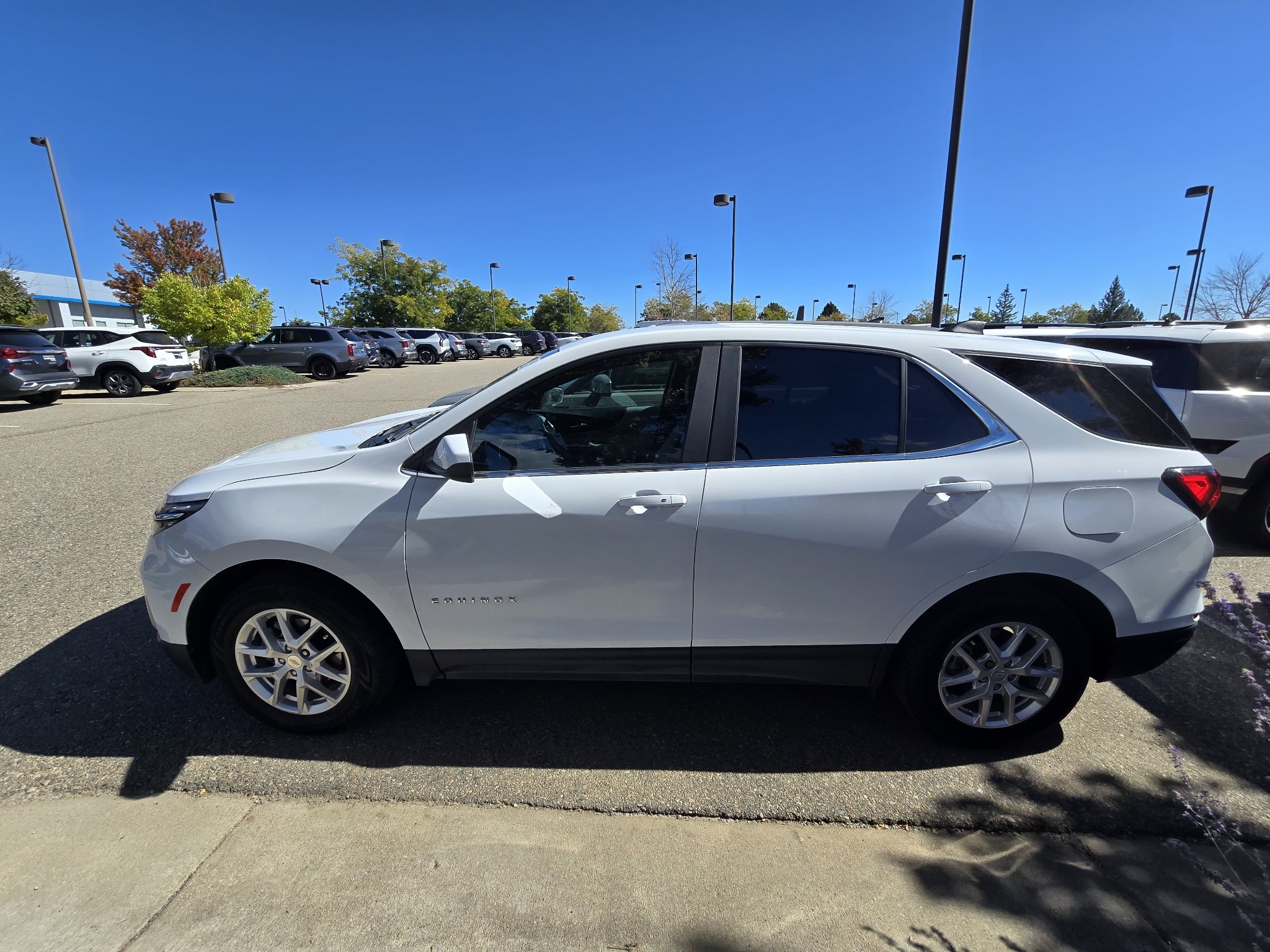 Used 2024 Summit White Chevrolet LT image 2
