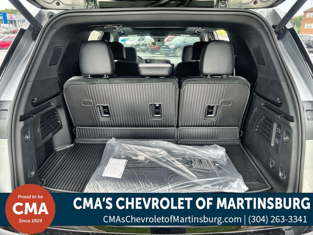 New 2026 Sterling Gray Metallic Chevrolet High Country image 25
