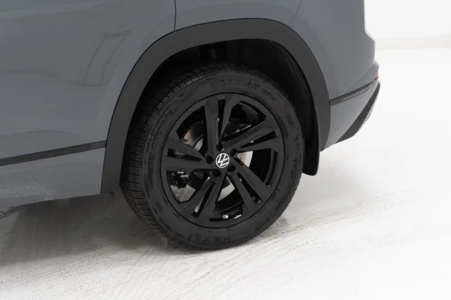 New 2026 Pure Gray Volkswagen 2.0T SEL R-Line Black image 15