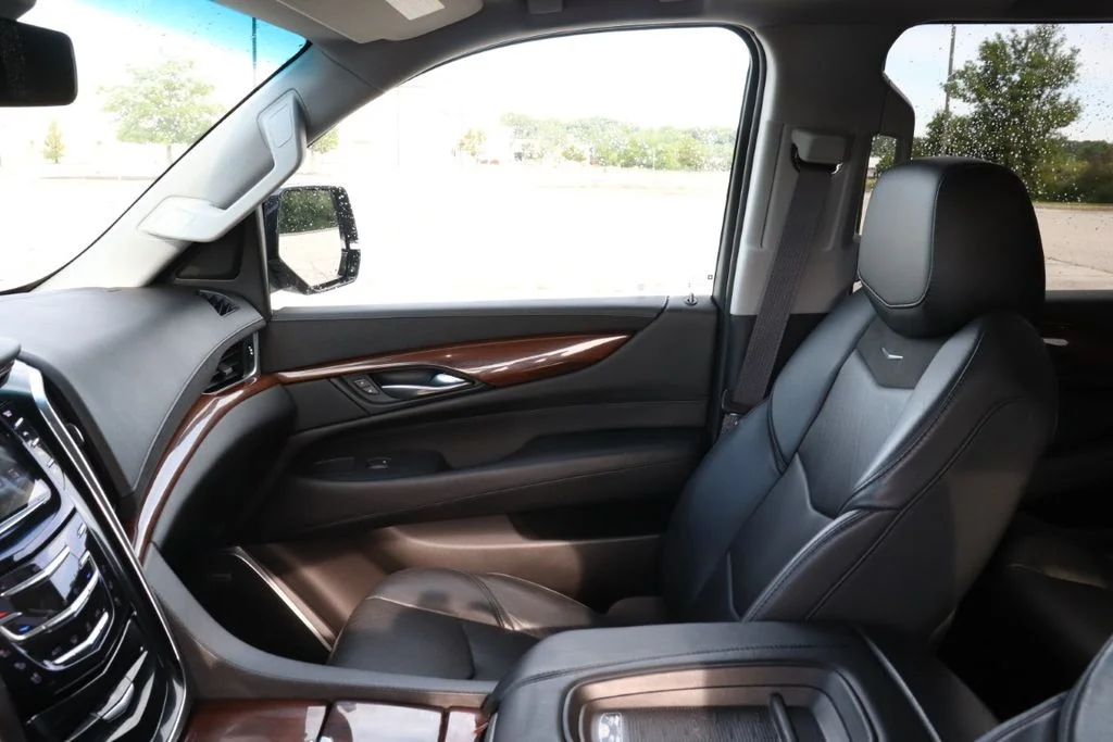 Used 2017 Black Raven Cadillac Luxury image 15