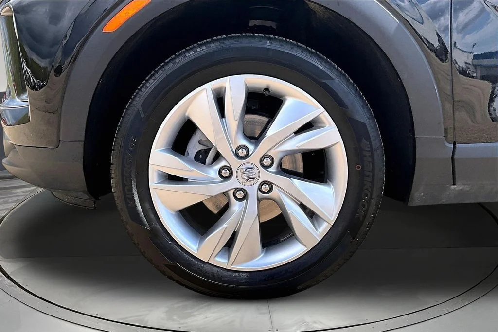 Used 2025 Black Buick Preferred image 34