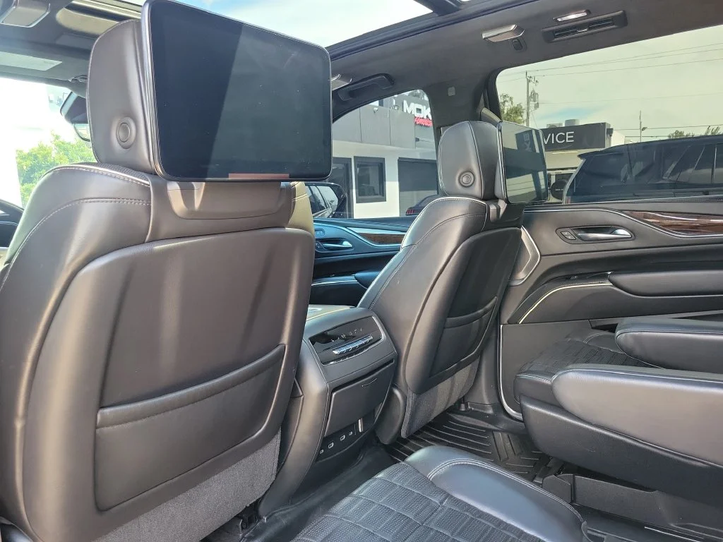 Used 2021 Steel Metallic Cadillac Sport Platinum image 14