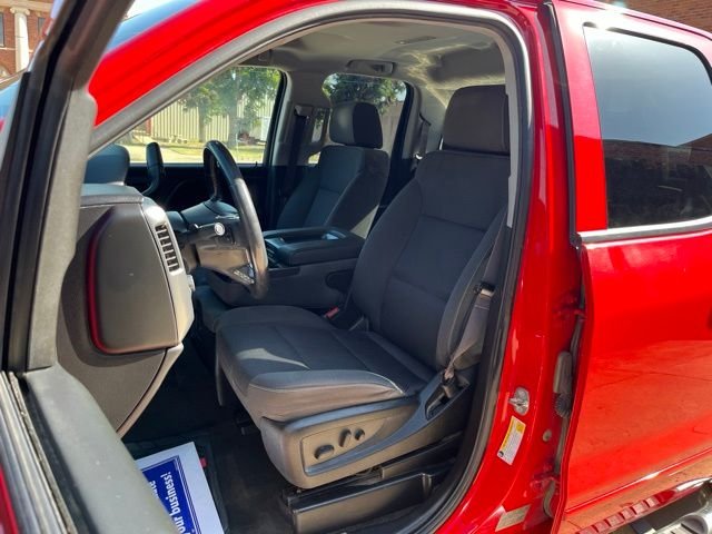Used 2017 Red Chevrolet LT image 16