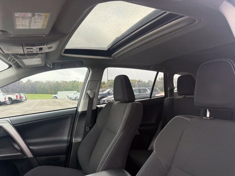 Used 2018 Black Toyota XLE image 4