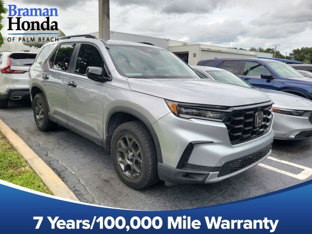 2024 Honda Pilot TrailSport AWD's photo