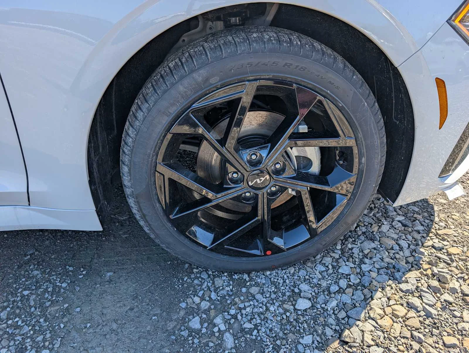 New 2026 Snow White Pearl Kia GT-Line image 3