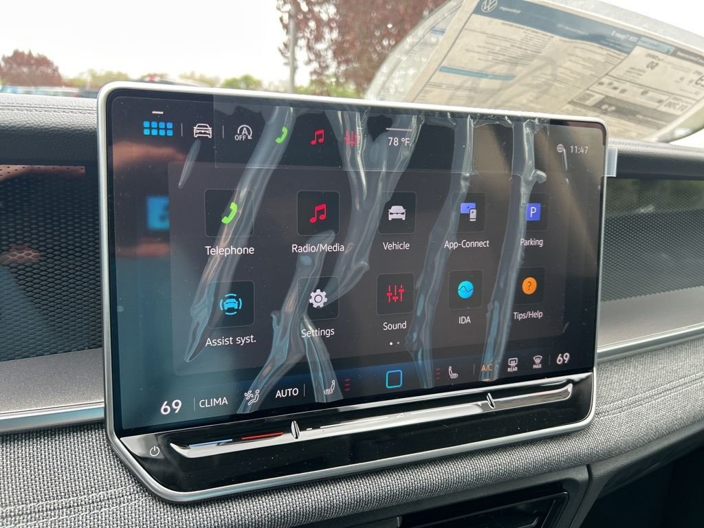 New 2026 Black Volkswagen 2.0T S image 32