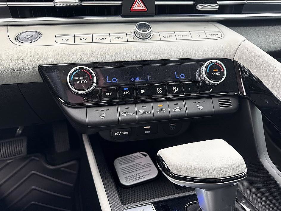 New 2026 Abyss Black Hyundai Limited image 10