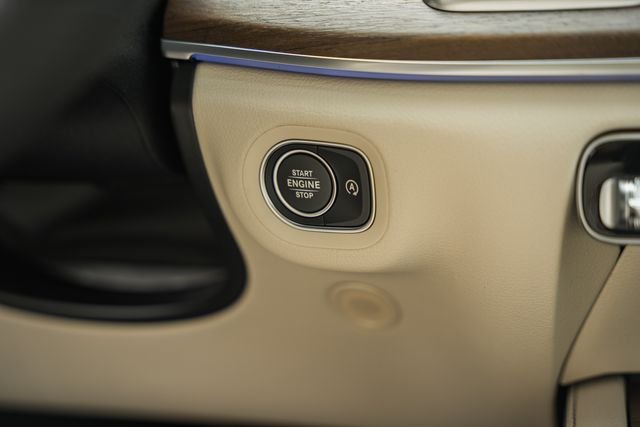New 2026 Polar White Mercedes-Benz GLE 350 image 23